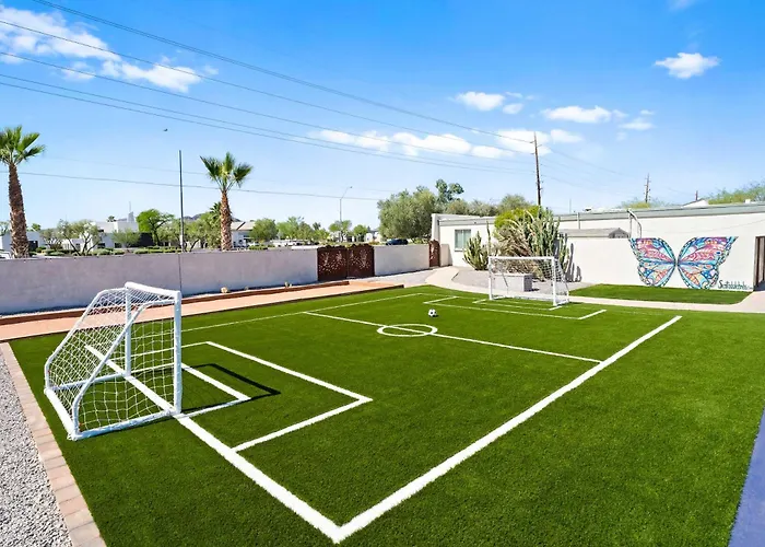 Sonoran Grove Epic Yard With Two Pickleball Courts