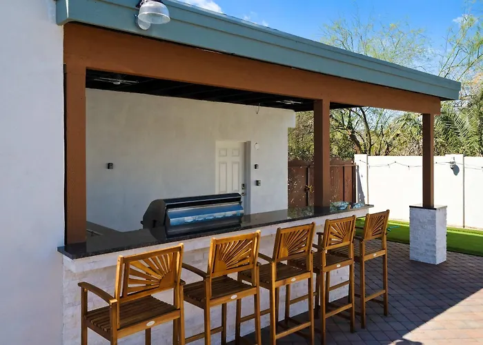Sonoran Grove Epic Yard With Two Pickleball Courts Scottsdale